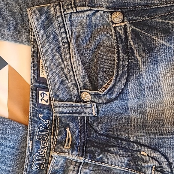 SOLD! Women's Miss Me Boot Cut Jeans Size 29 "Paris" - Picture 2 of 5